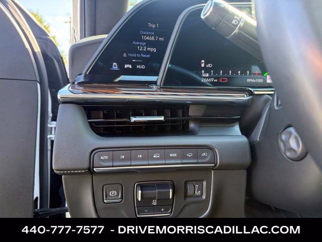 Certified 2023 Cadillac Escalade Premium Luxury w/ Performance Package AWD/4WD image 35