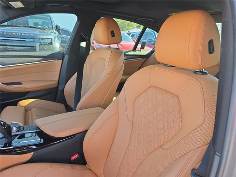 Used 2022 BMW 530i w/ M Sport Package image 15