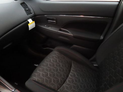 New 2026 Mitsubishi Outlander Sport LE AWD/4WD image 18