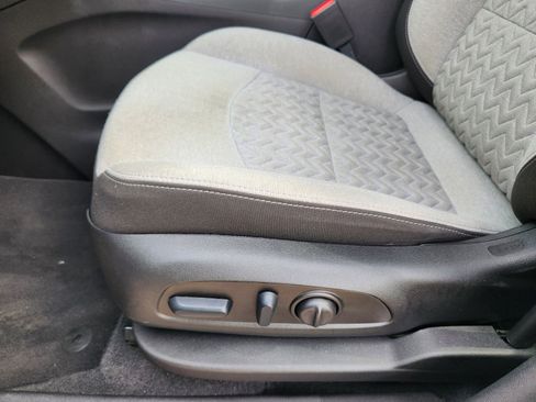 Used 2024 Chevrolet Equinox LS w/ LS Convenience Package image 20