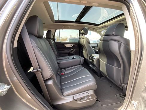 Certified 2023 Acura MDX SH-AWD w/ Technology Package image 23