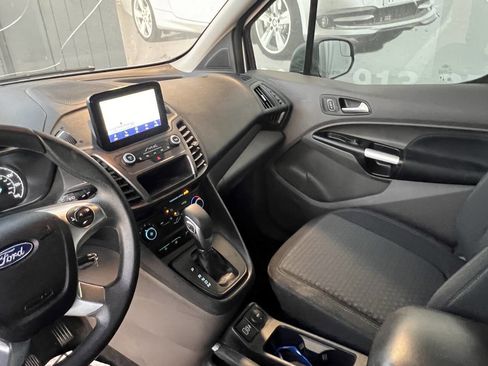 Used 2022 Ford Transit Connect XLT image 14