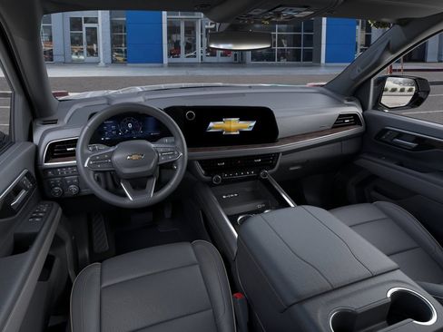 New 2026 Chevrolet Suburban Premier AWD/4WD image 16