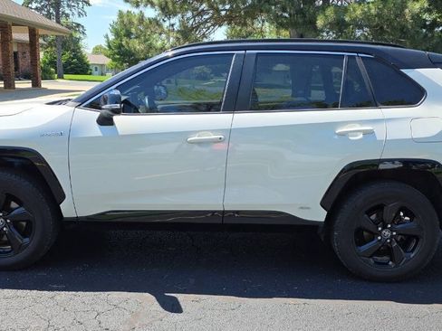 Used 2020 Toyota RAV4 XSE w/ XSE Grade Weather Package AWD/4WD image 6