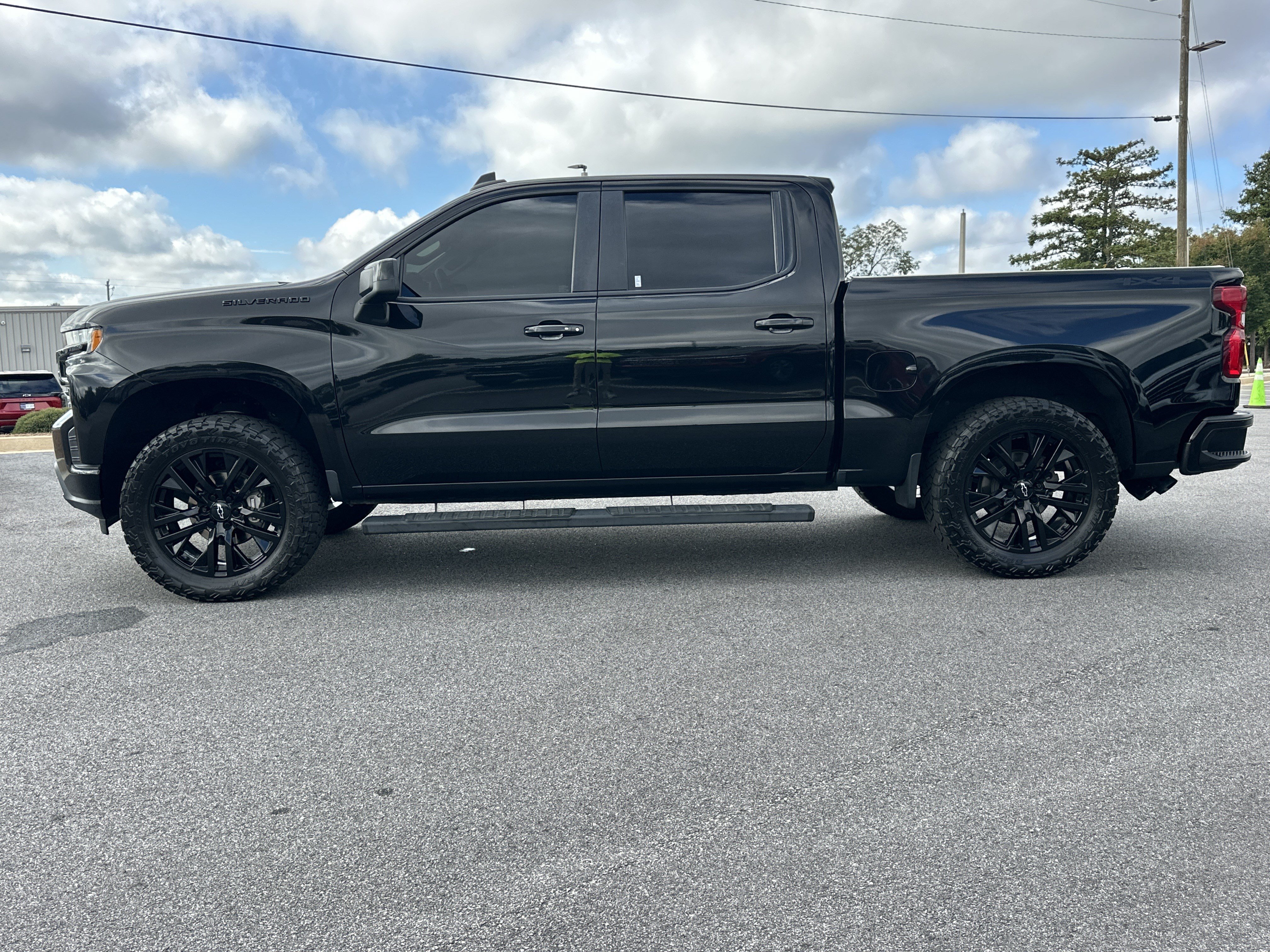 Used 2021 Chevrolet Silverado 1500 RST w/ Bed Protection Package AWD/4WD image 9