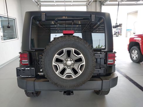 Used 2017 Jeep Wrangler Rubicon w/ Power Convenience Group AWD/4WD image 33