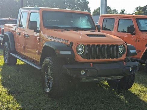 New 2025 Jeep Gladiator Mojave w/ Convenience Group image 2