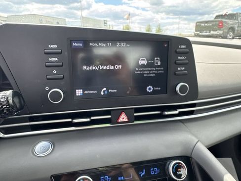 Used 2023 Hyundai Elantra SEL FWD image 23