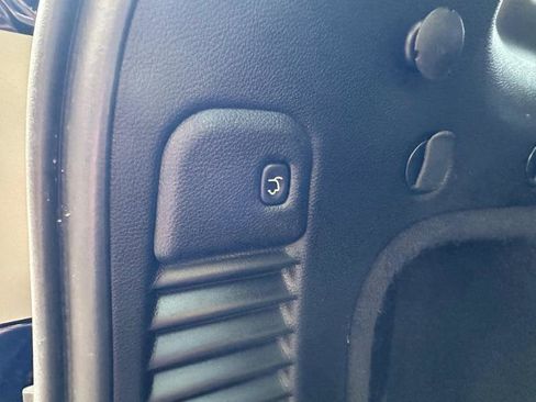 Used 2013 Jeep Grand Cherokee Laredo image 16