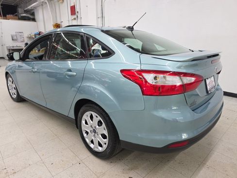 Used 2012 Ford Focus SE FWD image 4