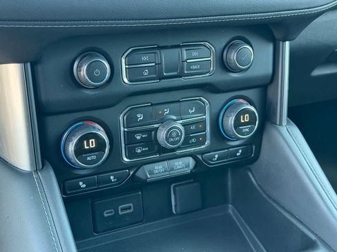 Used 2024 Chevrolet Tahoe LT AWD/4WD image 28