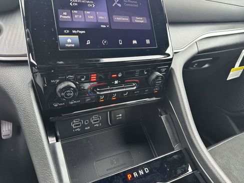 New 2025 Jeep Grand Cherokee L Altitude image 21