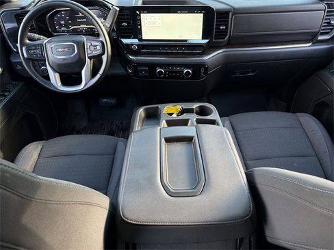 Used 2024 GMC Sierra 2500 SLE w/ SLE Convenience Package image 20