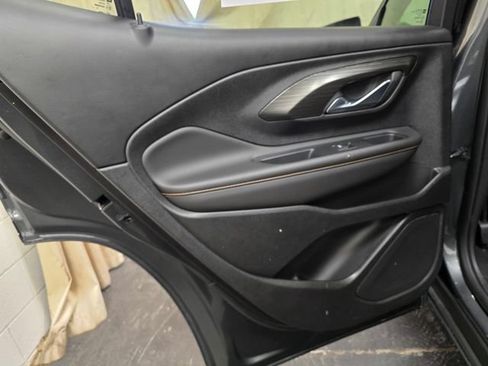 Used 2021 GMC Terrain SLT w/ LPO, Floor Liner Package AWD/4WD image 28