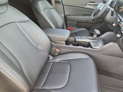New 2026 Kia Sportage EX w/ EX Panorama Roof Package image 10
