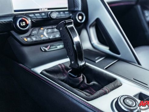 Used 2017 Chevrolet Corvette Stingray Coupe RWD image 10