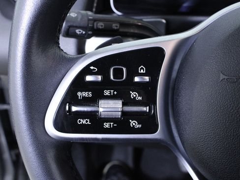 Used 2020 Mercedes-Benz GLB 250 4MATIC image 24