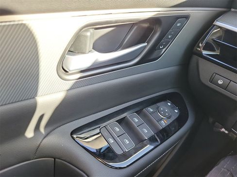 Used 2025 Nissan Murano SL image 15