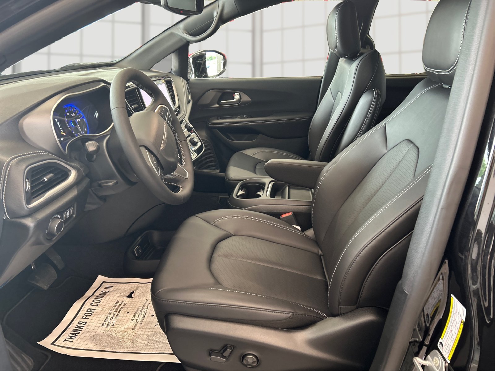 New 2027 Chrysler Pacifica Select w/ Family Tech Group FWD image 9