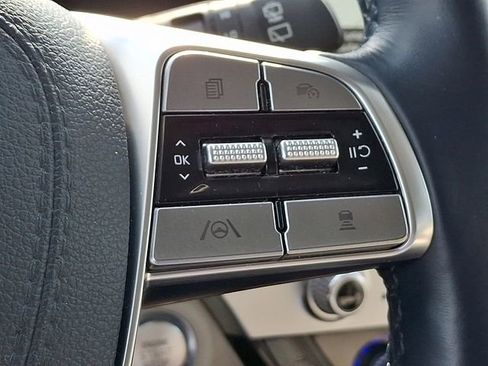 Certified 2024 Kia Telluride EX w/ EX Captain's Chair Package image 25