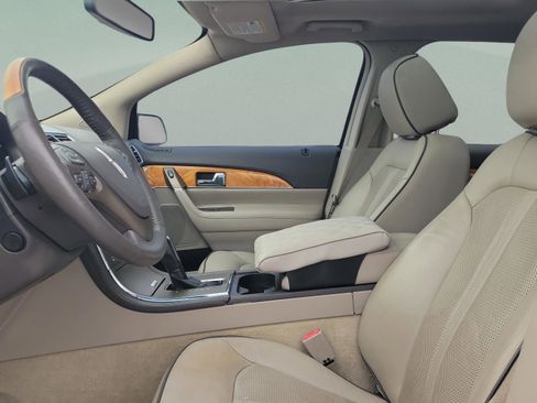 Used 2013 Lincoln MKX FWD image 25