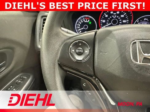 Used 2019 Honda HR-V LX image 22