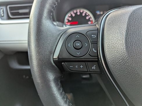 Used 2021 Toyota RAV4 XLE w/ Convenience Package image 26