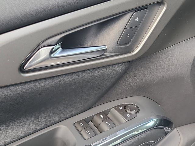 New 2026 Chevrolet Traverse LT FWD image 15