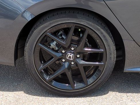 Used 2022 Honda Civic Sport image 11