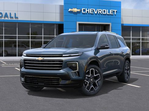 New 2026 Chevrolet Traverse High Country w/ LPO, Floor Liner Package AWD/4WD image 6