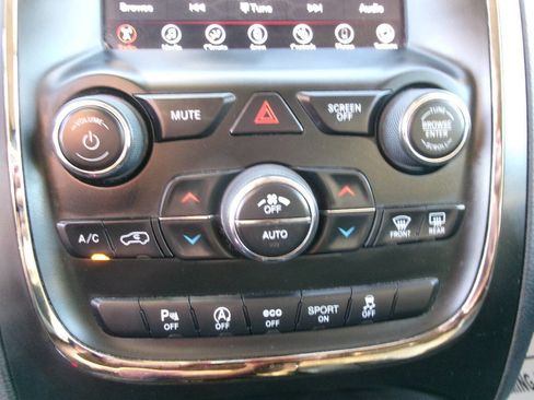 Used 2018 Dodge Durango GT image 17