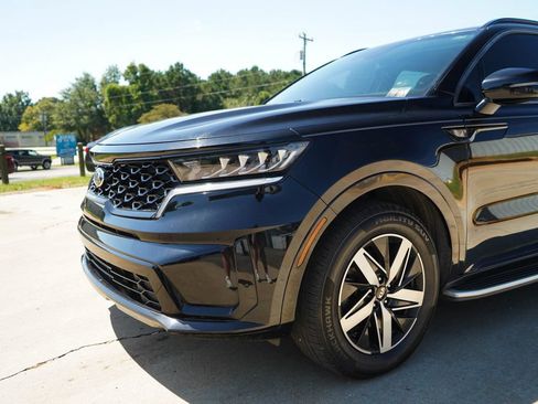 Used 2021 Kia Sorento S FWD image 17