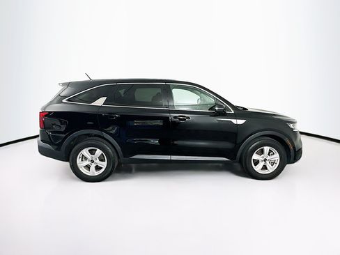Used 2023 Kia Sorento LX FWD image 10