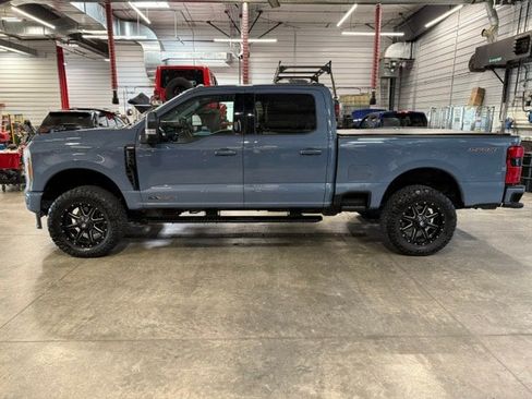 Used 2023 Ford F250 Lariat w/ Sport Appearance Package AWD/4WD image 31