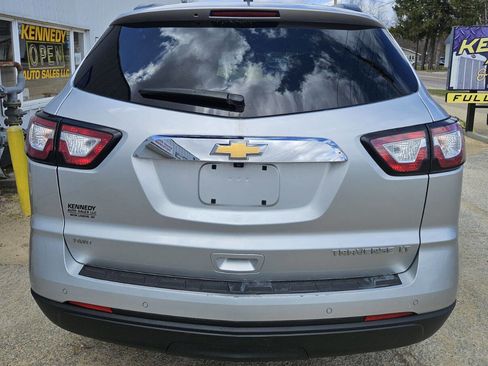 Used 2015 Chevrolet Traverse LT w/ Style and Technology Package AWD/4WD image 4