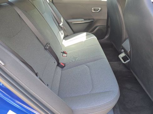 Used 2025 Kia K4 FWD image 17