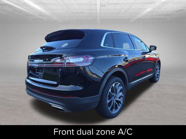 Certified 2022 Lincoln Nautilus Reserve AWD/4WD image 9