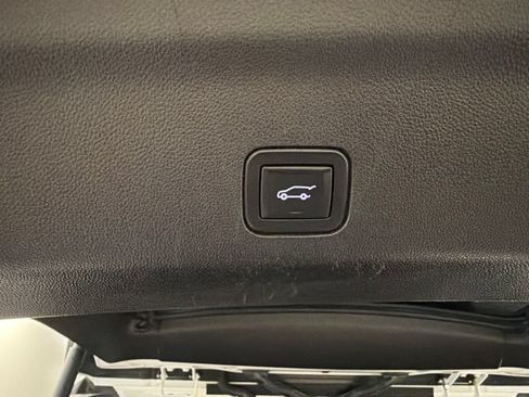Used 2021 GMC Yukon XL Denali w/ Denali Ultimate Package AWD/4WD image 42