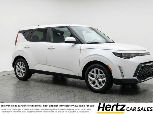 Used 2025 Kia Soul LX w/ LX Technology Package image 1