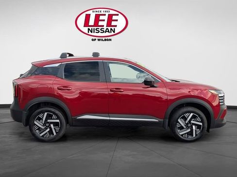 New 2026 Nissan Kicks SV w/ SV Premium Package FWD image 2