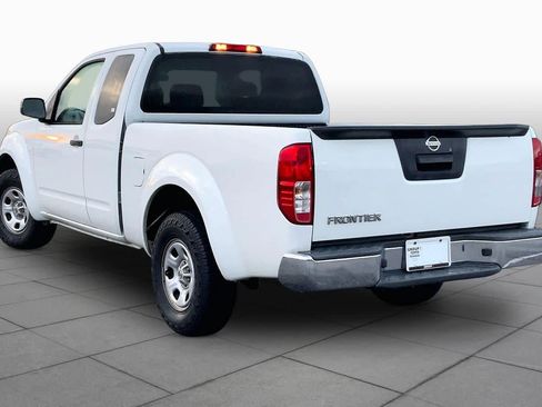 Used 2015 Nissan Frontier S RWD image 11