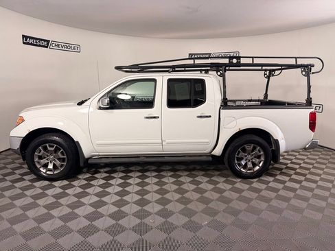 Used 2015 Nissan Frontier SL AWD/4WD image 3