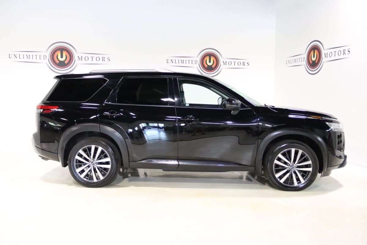 Used 2022 Nissan Pathfinder Platinum AWD/4WD image 5