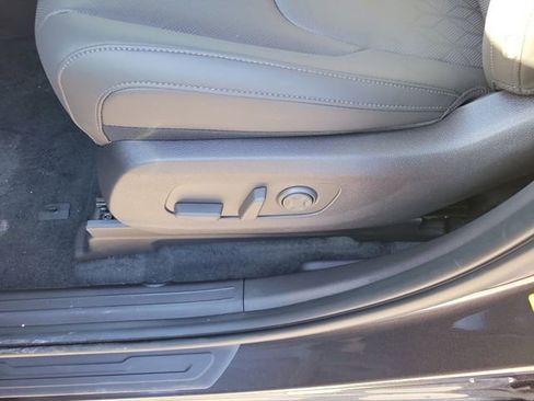 New 2026 Kia Carnival EX image 9