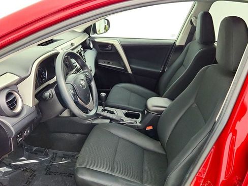 Used 2018 Toyota RAV4 LE w/ All Weather Liner Package AWD/4WD image 18