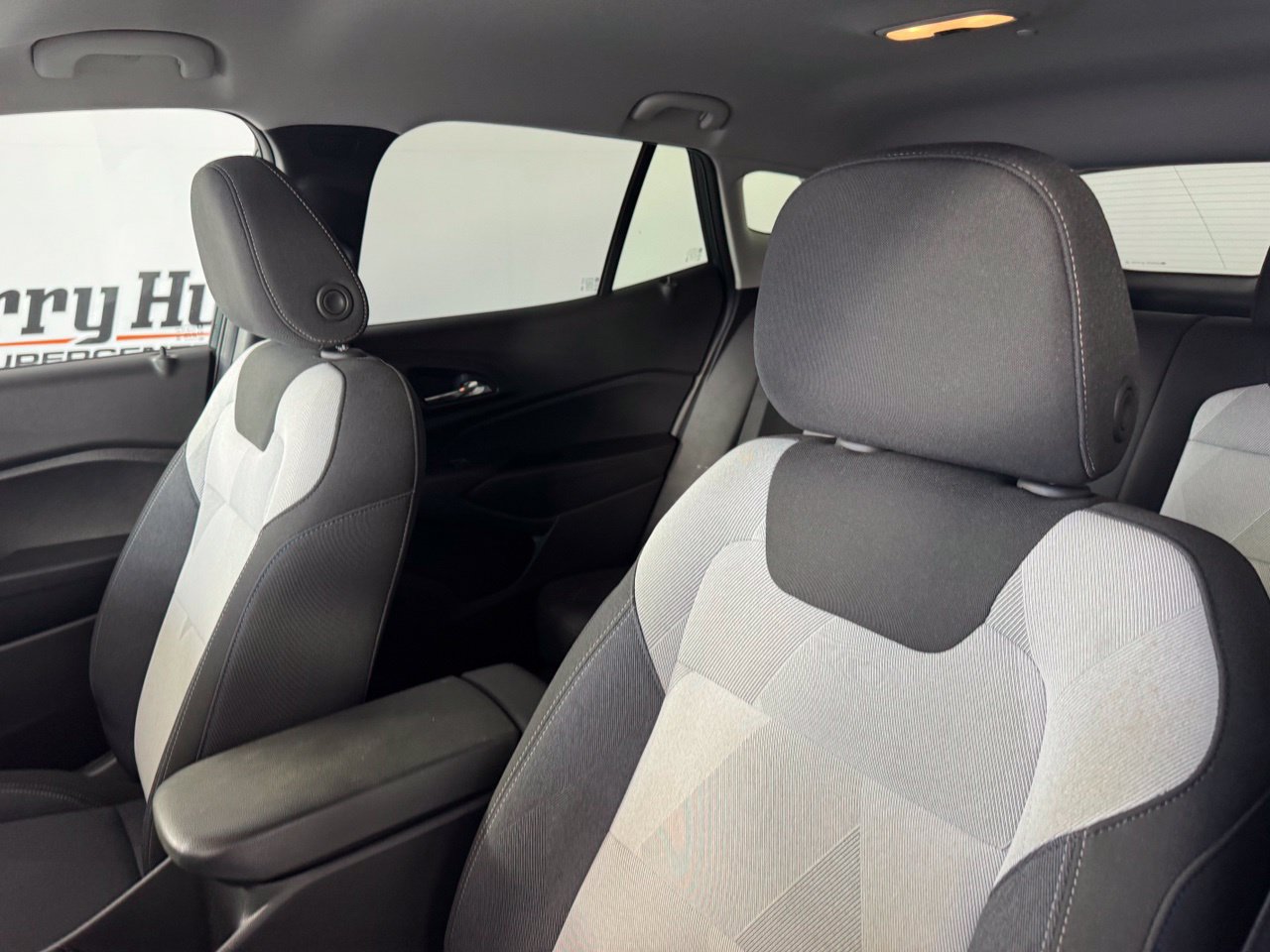 Used 2025 Chevrolet Trax LS FWD image 10