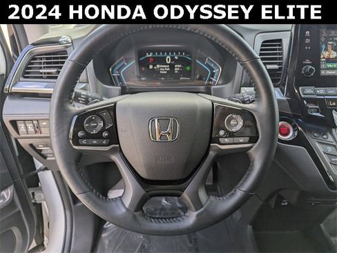 Used 2024 Honda Odyssey Elite image 29