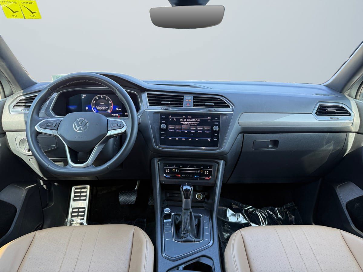 Used 2022 Volkswagen Tiguan SE FWD image 9