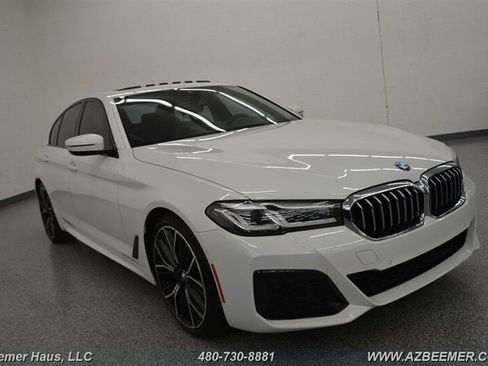 Used 2022 BMW 530i w/ M Sport Package image 6