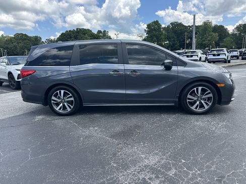 Used 2023 Honda Odyssey Touring image 9